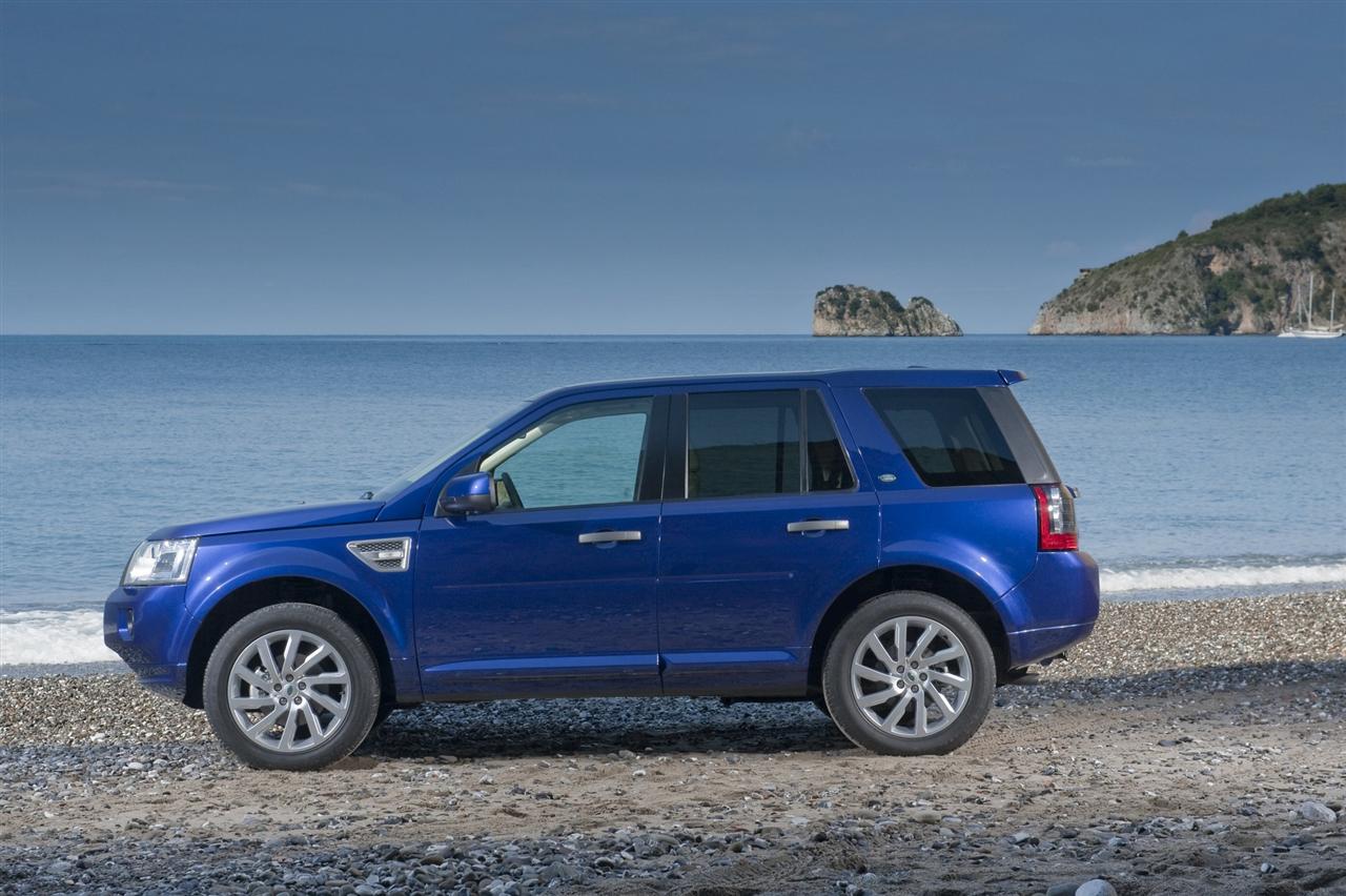 2011 Land Rover LR2